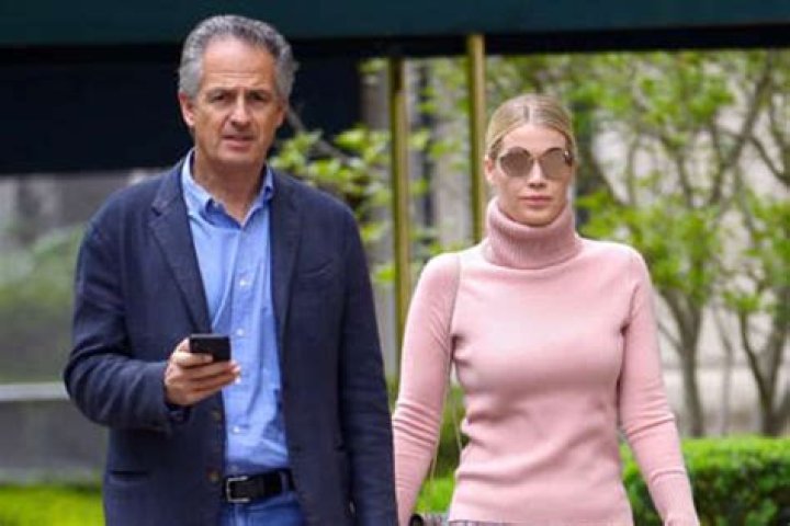 Insights Into Michael Lewis And Divona Lewis Johnny
