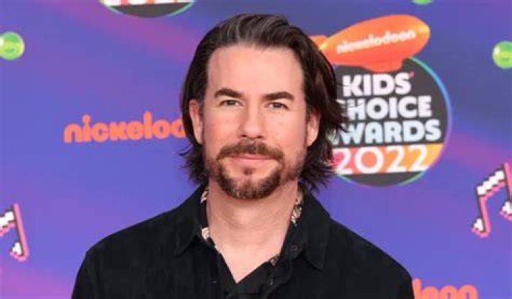 Jerry Trainor Height